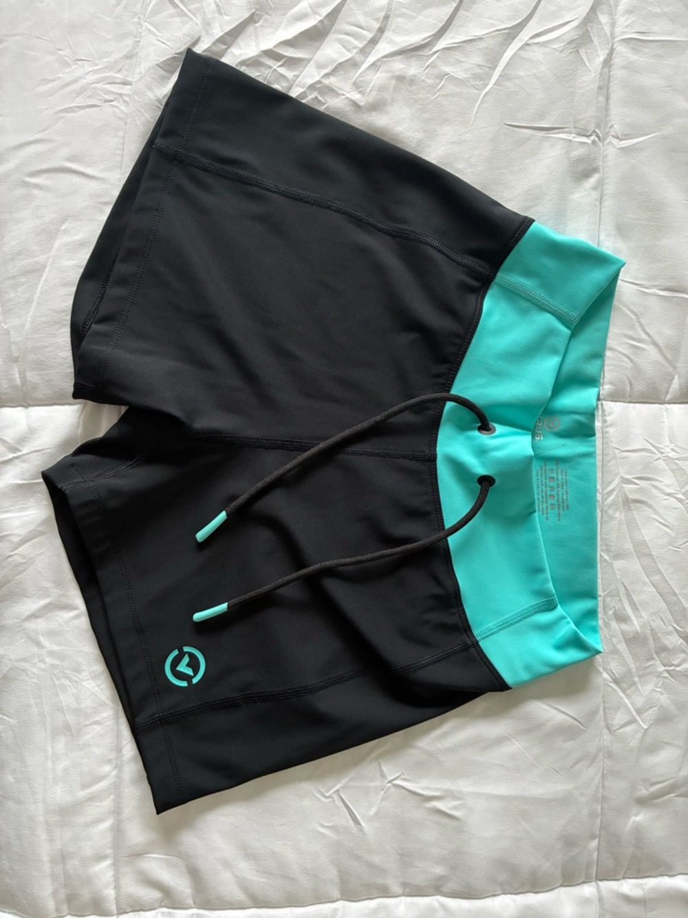 Virus Women's Athletic Shorts sz M